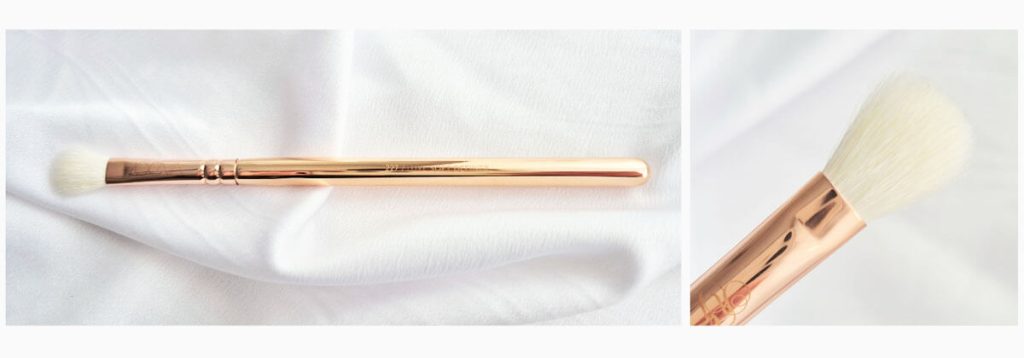Pinceau plat et touffu idéal pour flouter les matières avec douceur.