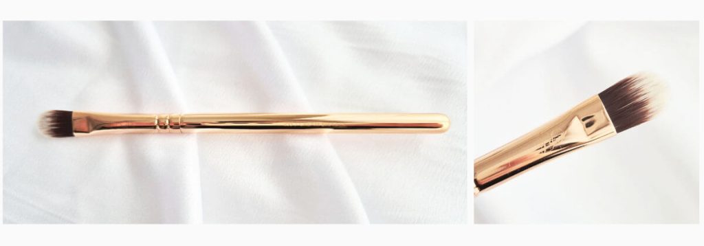 Pinceau synthétique pour l'application de textures crèmes et de bases.